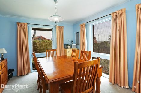 Property photo of 9 Suffolk Court Grovedale VIC 3216