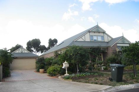 10 Dundee Way, Sydenham, VIC 3037