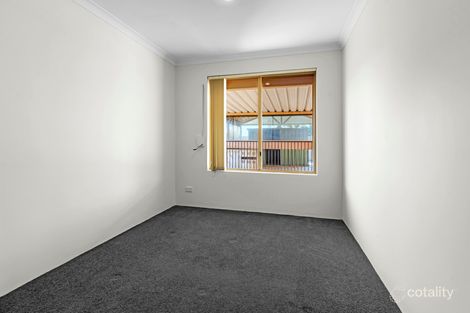 Property photo of 37 Expedition Drive Thornlie WA 6108