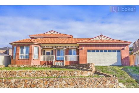 Property photo of 13 Linlithgow Way Greenvale VIC 3059