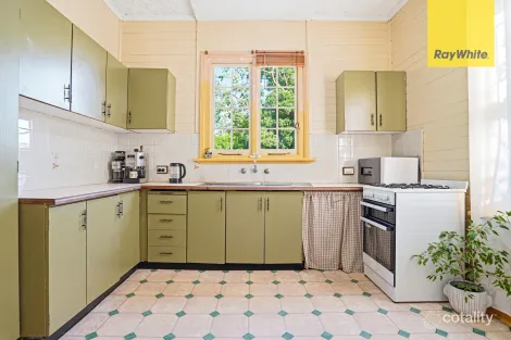 Property photo of 114 Windsor Road Northmead NSW 2152