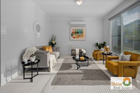 Property photo of 14 Pebblebeach Path Cranbourne VIC 3977