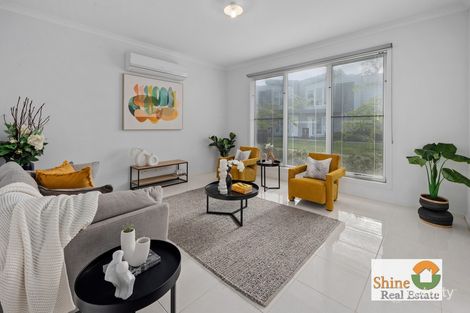 Property photo of 14 Pebblebeach Path Cranbourne VIC 3977