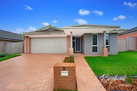 9 Adina St, Jordan Springs, NSW 2747