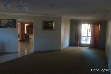 Property photo of 22 Lakeside Crescent Forest Lake QLD 4078