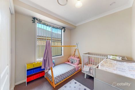 Property photo of 62 Dunheved Circle Dubbo NSW 2830