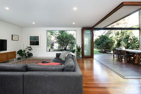 18 Otway St, Swanbourne, WA 6010