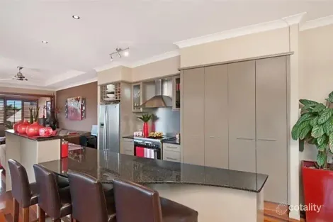 Property photo of 2/40 Chainey Avenue Miami QLD 4220