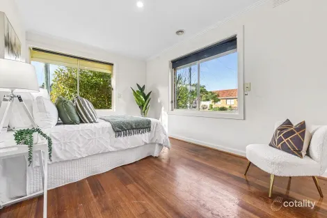 Property photo of 2 Rose Drive Doveton VIC 3177