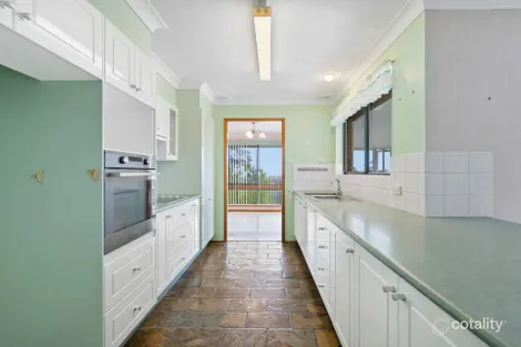 Property photo of 7 Blue Lagoon Close Bateau Bay NSW 2261