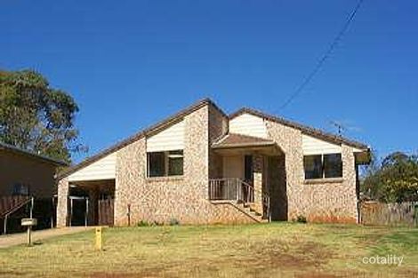 72 Hogg St, Rockville, QLD 4350