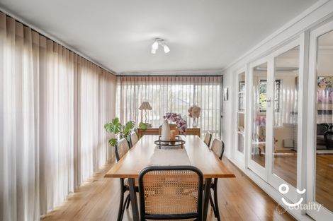 Property photo of 41 Phillips Crescent Mangerton NSW 2500