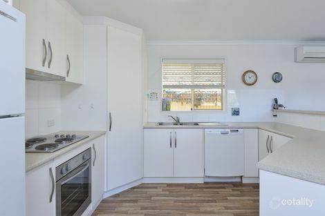 Property photo of 19 James Avenue Victor Harbor SA 5211