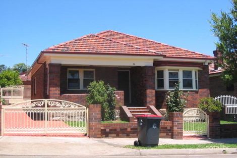 28 Nicoll Ave, Earlwood, NSW 2206