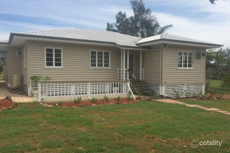 2 Dan Rd, Hatton Vale, QLD 4341