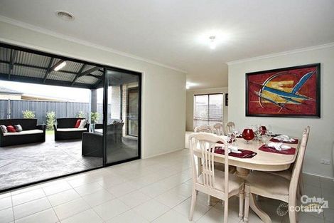 Property photo of 9 Maor Drive Pakenham VIC 3810