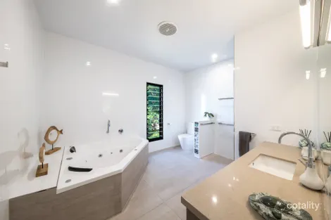Property photo of 39-41 Airlie Crescent Airlie Beach QLD 4802