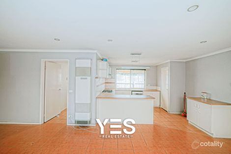 Property photo of 30 Bellarine Drive Cranbourne VIC 3977