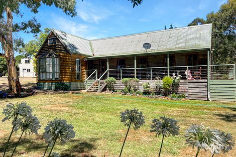 94 Stoneleigh Rd, Mansfield, VIC 3722