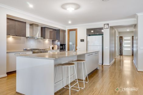 Property photo of 14 Cottesloe Parade Taylors Hill VIC 3037