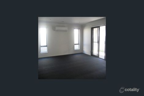 Property photo of 21 Lindeman Street Berwick VIC 3806