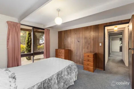 Property photo of 172 Tom Jones Road Ross Creek VIC 3351