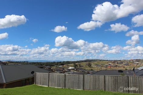 42 Monica Dr, Drouin, VIC 3818