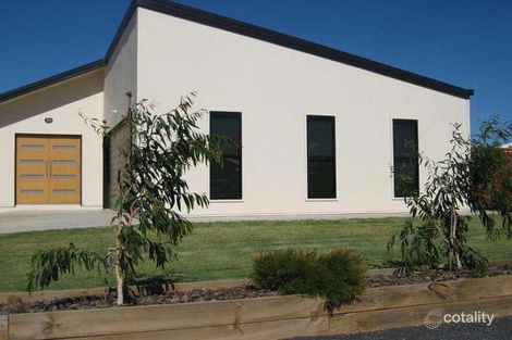 18 Macpherson St, Moranbah, QLD 4744