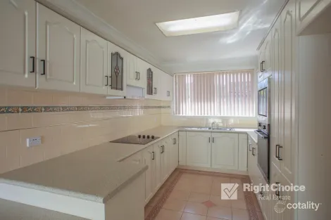 Property photo of 2/101 Wattle Road Flinders NSW 2529