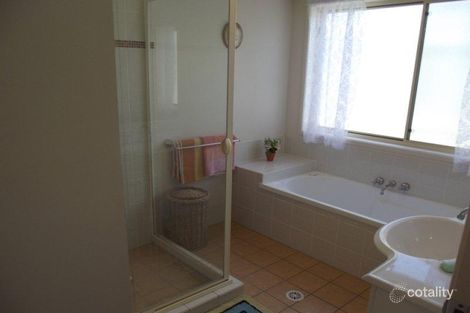 Property photo of 1 Tea Tree Place Raceview QLD 4305