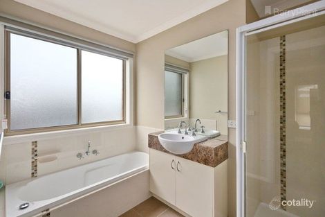 Property photo of 2 Yarndi Close Croydon North VIC 3136