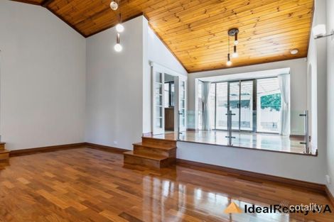 Property photo of 20 Hartung Way Bull Creek WA 6149