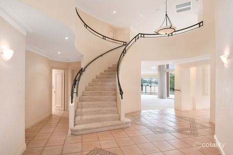 Property photo of 8 Kerry Court Bundall QLD 4217