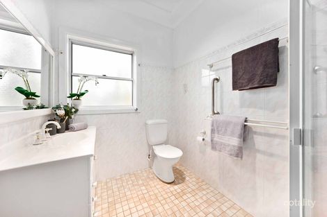 Property photo of 36 Draper Avenue Roselands NSW 2196