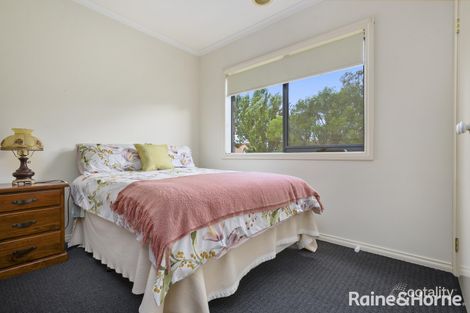 Property photo of 4 Pleasant View Court Gisborne VIC 3437