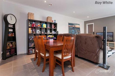 Property photo of 7 Murchison Place Caroline Springs VIC 3023
