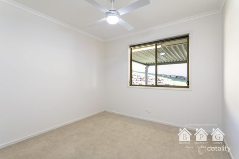 Property photo of 11 Duesbury Crescent Edens Landing QLD 4207
