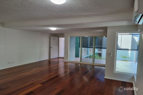 Property photo of 8/55 Landsborough Avenue Scarborough QLD 4020