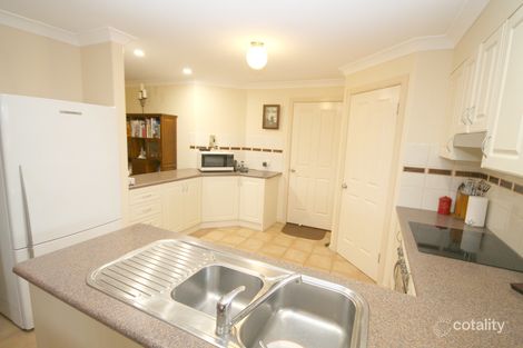 Property photo of 16 Crestview Place Inverell NSW 2360