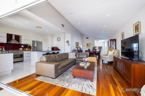 Property photo of 13 Pine Street Wynnum QLD 4178