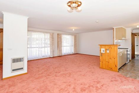 Property photo of 76 Kingscote Crescent Bonython ACT 2905