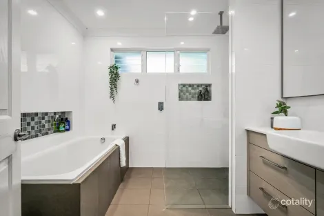 Property photo of 14 Thurlgona Road Engadine NSW 2233
