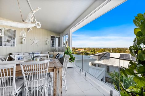 Property photo of 8 Ocean View Place Aroona QLD 4551