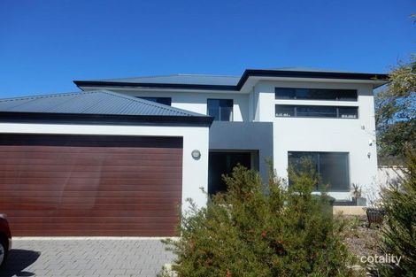 1 Warbler Pass, Harrisdale, WA 6112