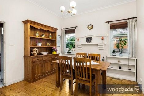 Property photo of 32 Kangaroo Road Murrumbeena VIC 3163