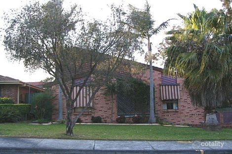 2 Dalgety Cres, Green Point, NSW 2251