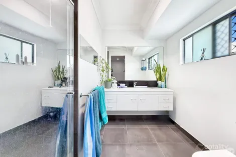 Property photo of 11 Abbey Lane Shaw QLD 4818