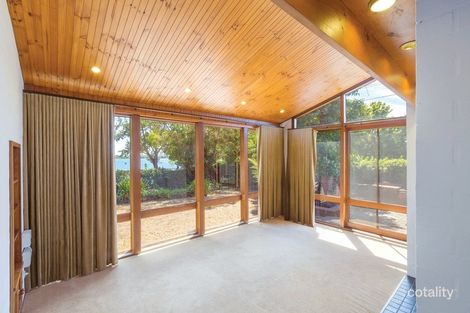 Property photo of 127 Wendouree Parade Lake Wendouree VIC 3350