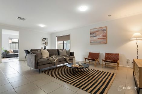 Property photo of 8 Scotney Road Craigieburn VIC 3064