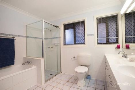 Property photo of 32 Mapleleaf Street Eight Mile Plains QLD 4113